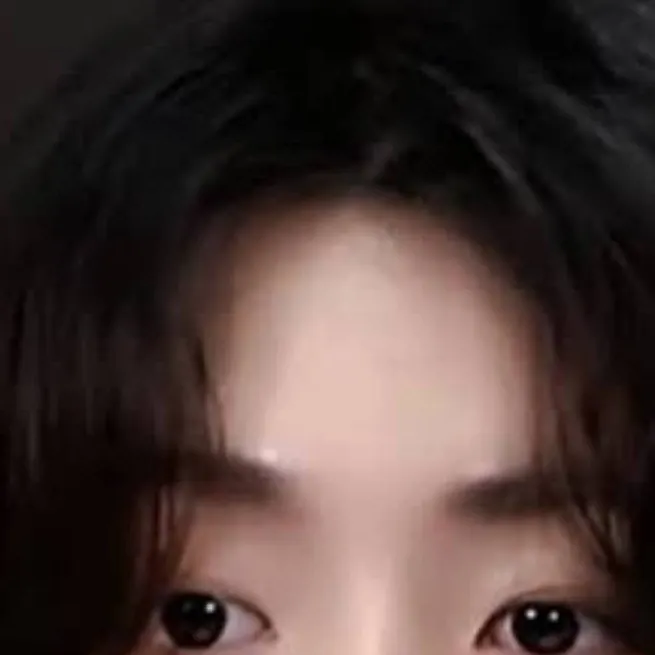 chat with ai character: Jeon Jungkook 