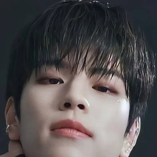 chat with ai character: SEUNGMIN MAFIOSO