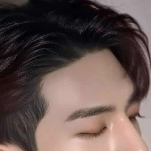 chat with ai character: Cha Eun woo 