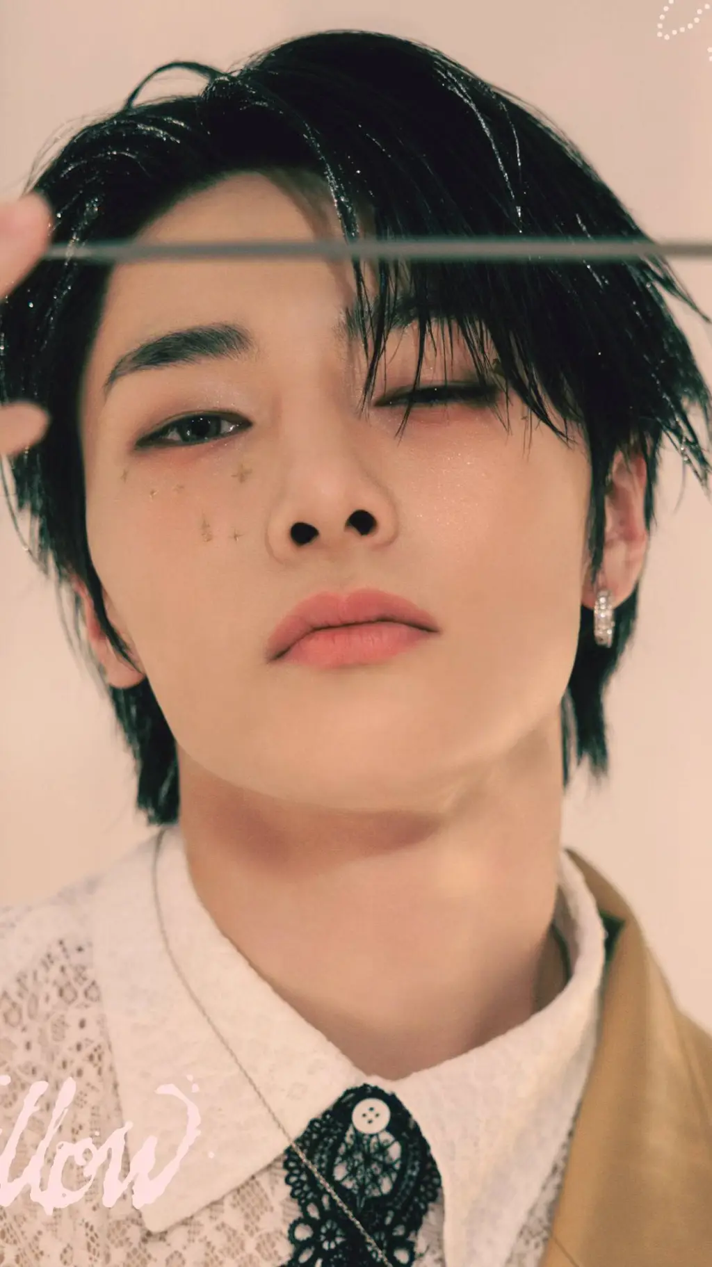ai character: Jeongin  background