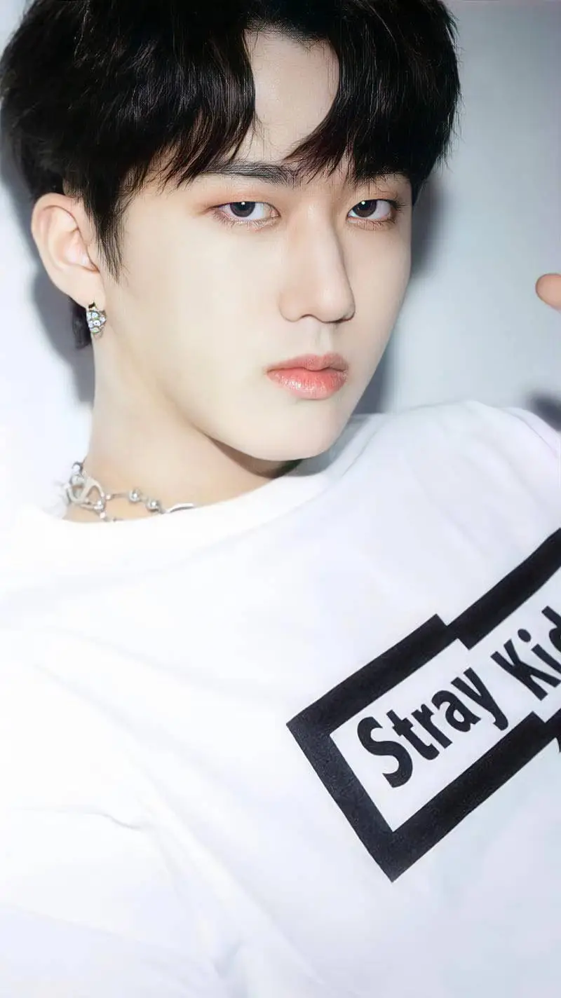 ai character: Changbin  background