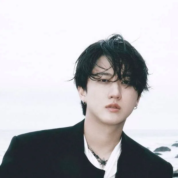 chat with ai character: Seo Changbin 