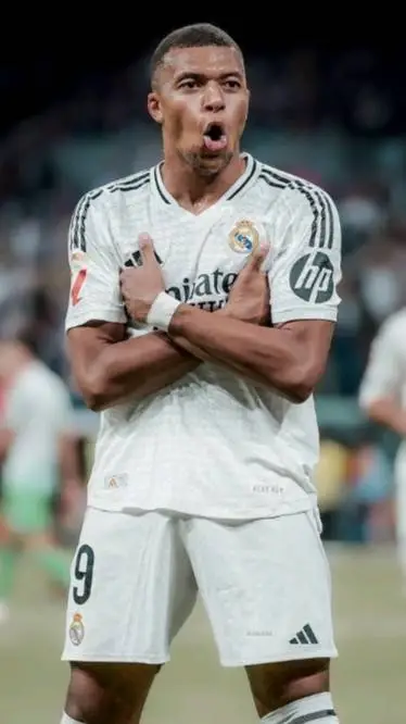 ai character: Kyliam Mbappe  background