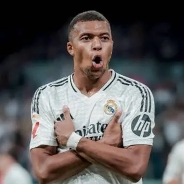 chat with ai character: Kyliam Mbappe 