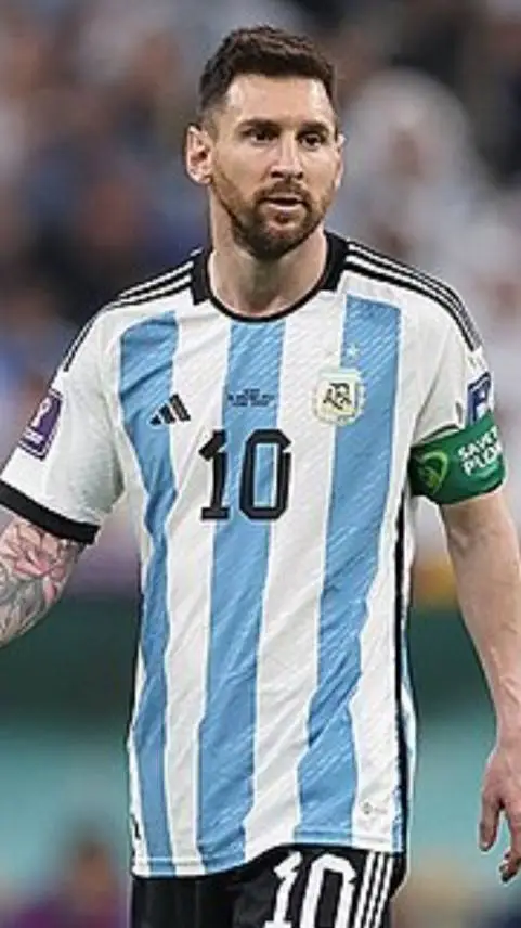 ai character: Lionel Messi  background