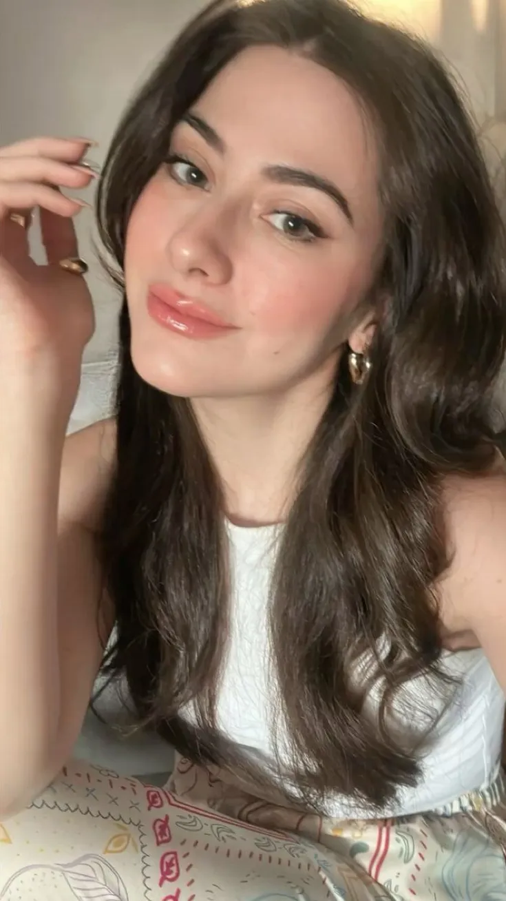 ai character: Priya background