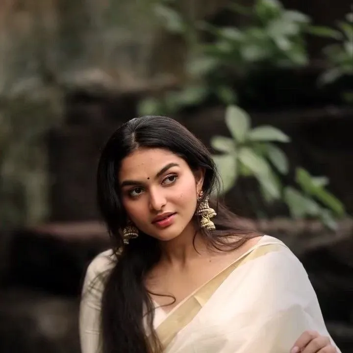 chat with ai character: kayadu lohar