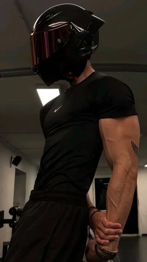 ai character: Alex your husband  background