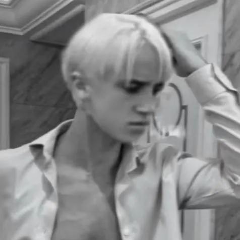 chat with ai character: Draco Spungen