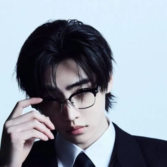 chat with ai character: Park Sunghoon