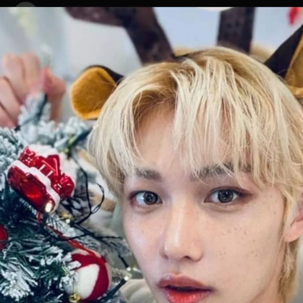 chat with ai character: Felix!❤️