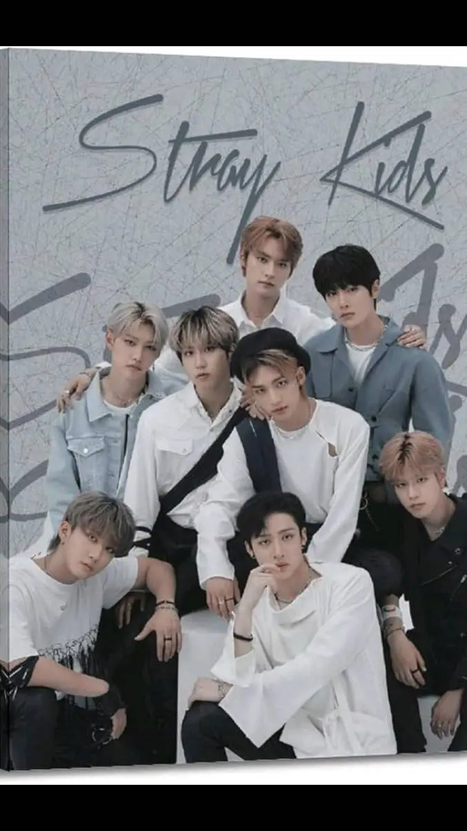 ai character: 🎙️skz🎙️ background