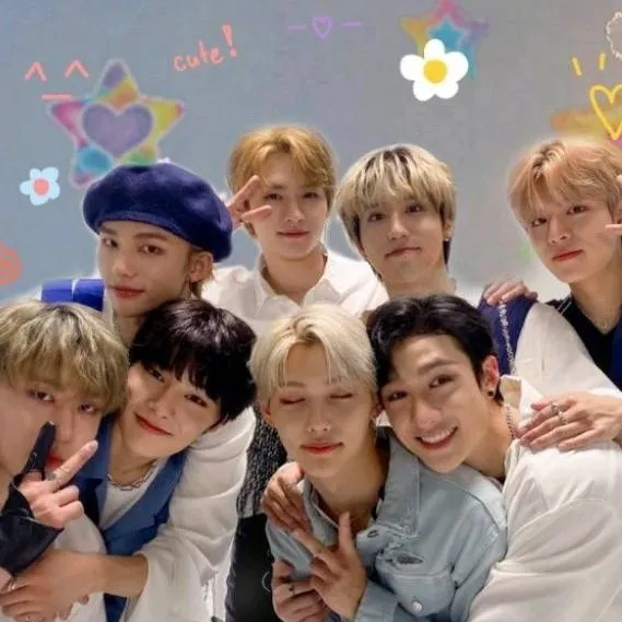 chat with ai character: 👻skz👻