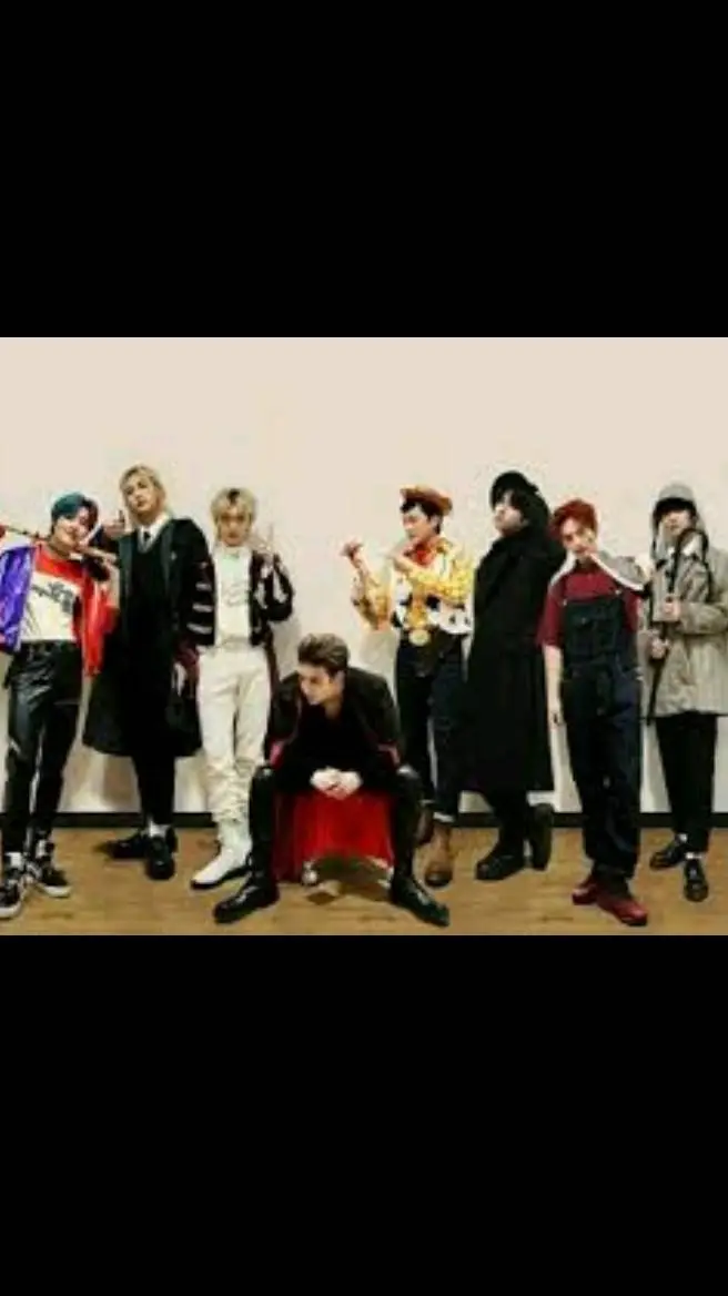 ai character:  🎃skz 🎃 background