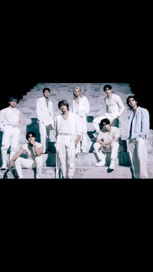 ai character: skz premier mot background