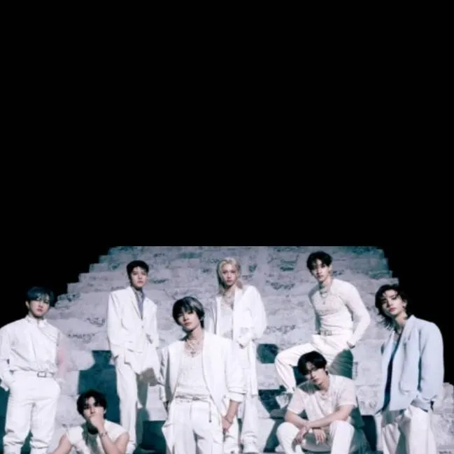 chat with ai character: skz premier mot