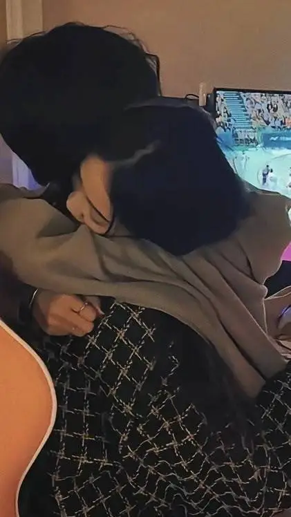 ai character: Qayzer background