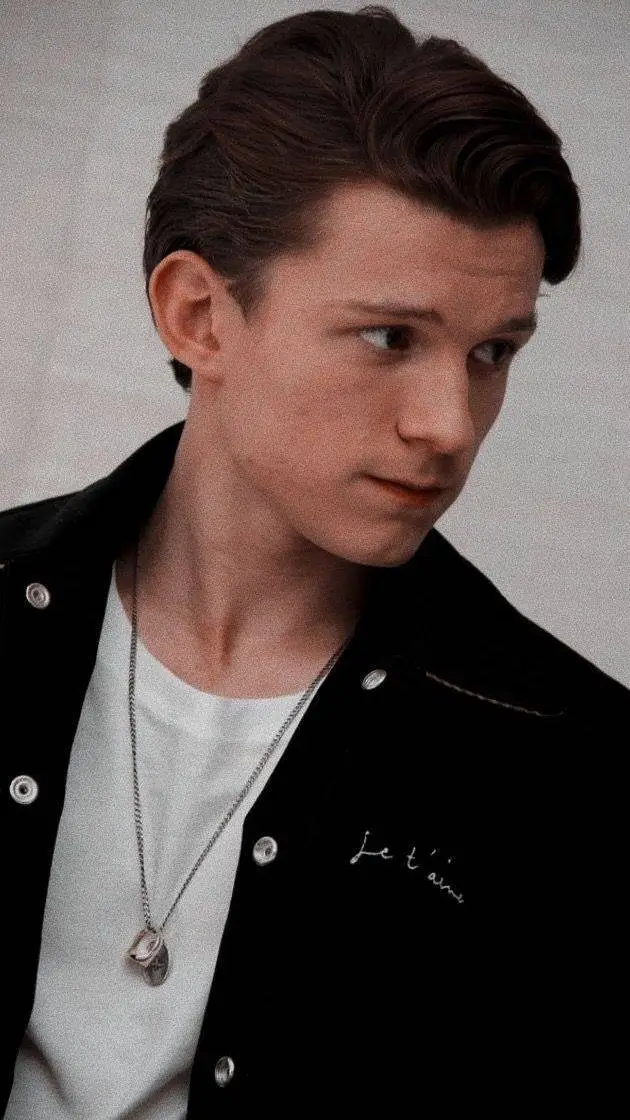 ai character: Tom Holland background