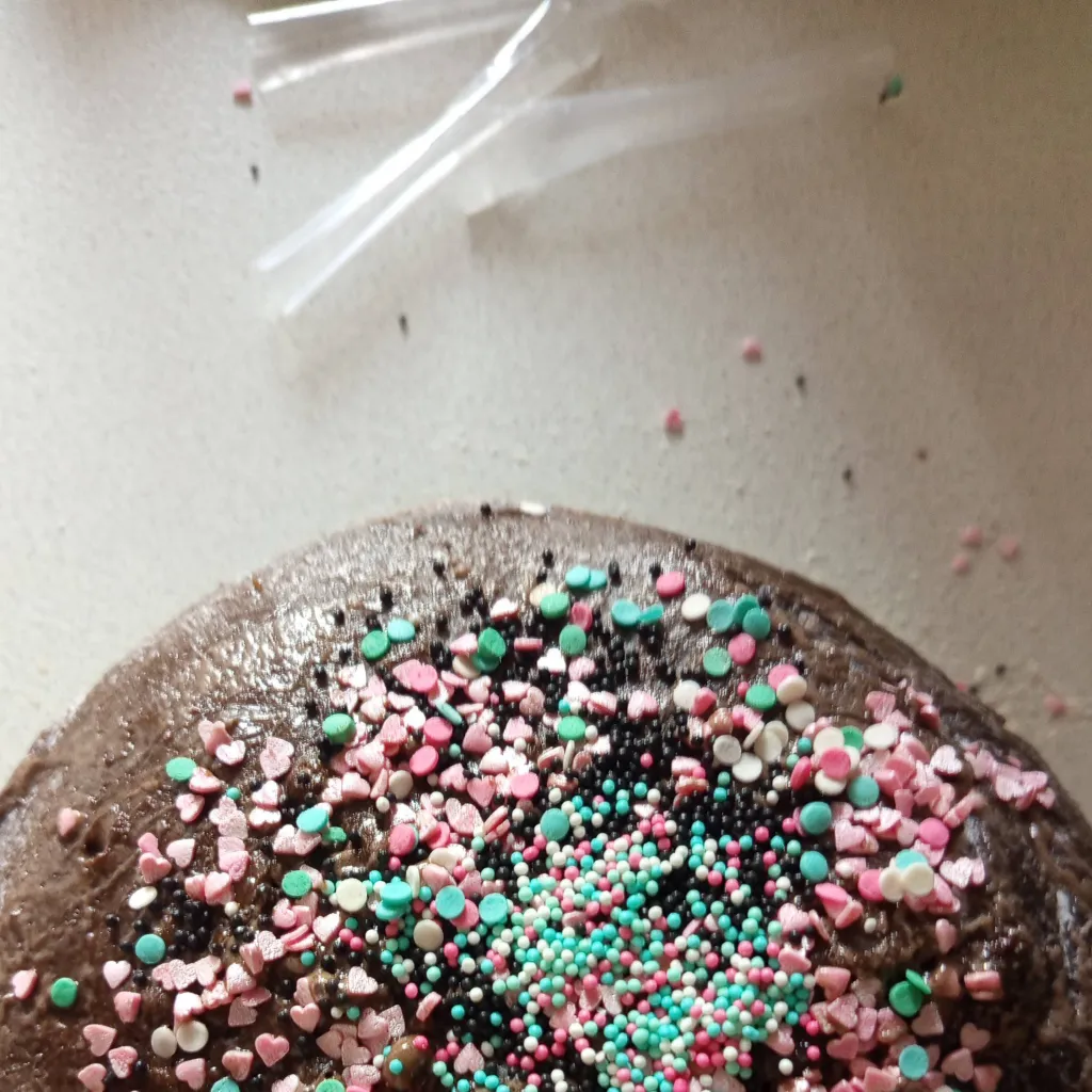 chat with ai character: random cake image