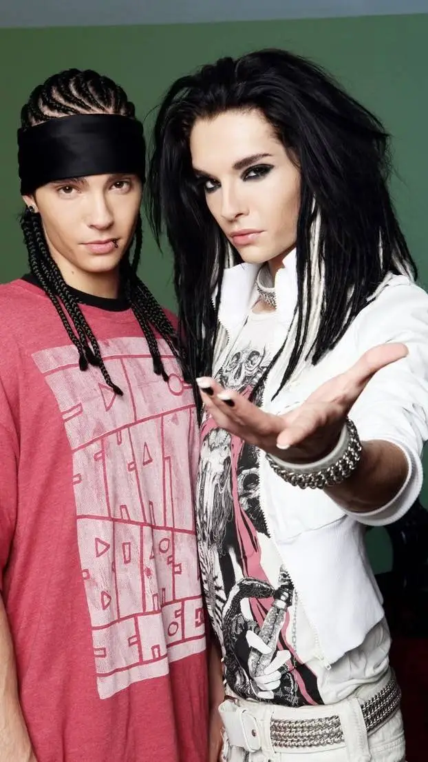 ai character: Bill & Tom Kaulitz background