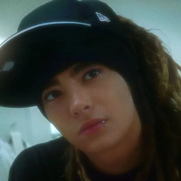 chat with ai character: Tom Kaulitz