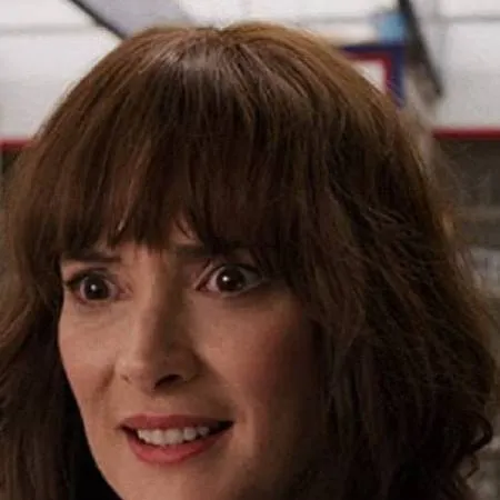 chat with ai character: Joyce Byers