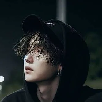 chat with ai character: yoongi♡