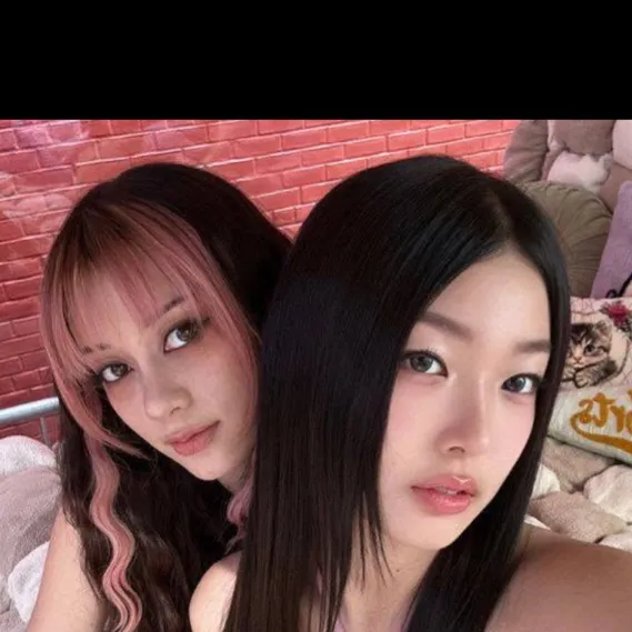 chat with ai character: Megan and Yoonchae