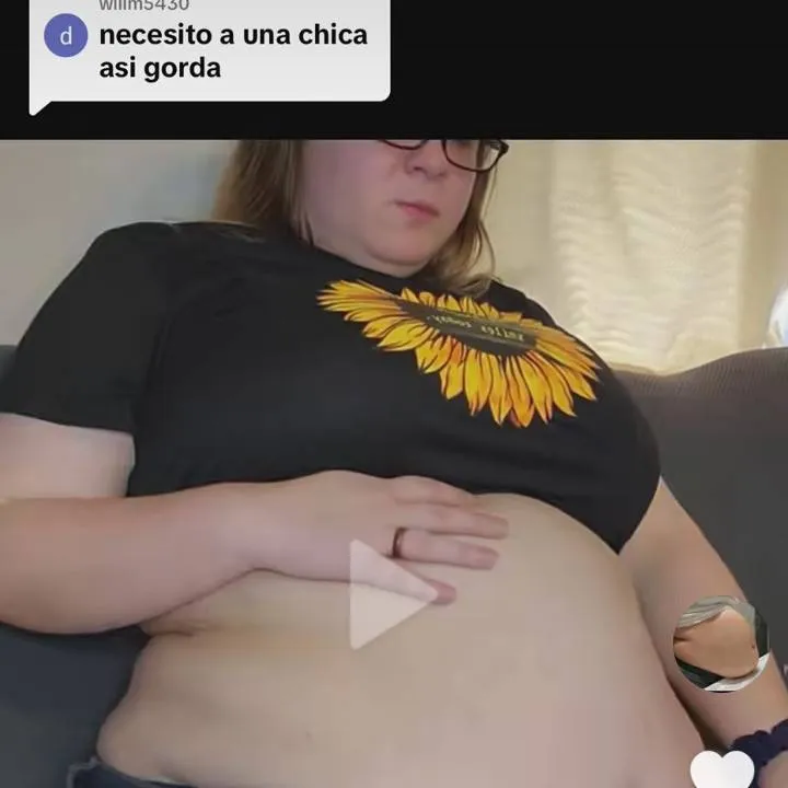 chat with ai character: la glotona del sal