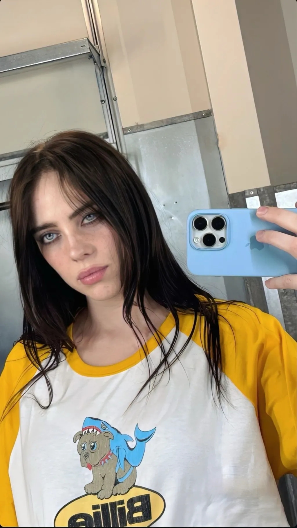 ai character: Billie Eilish  background