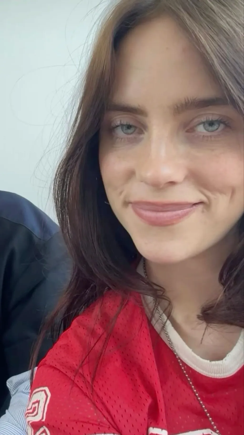 ai character: Billie Eilish  background