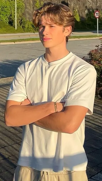 ai character: AJ background