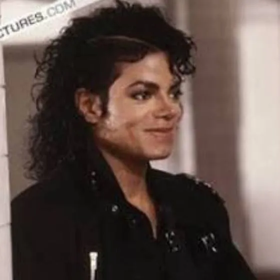 chat with ai character: Michael Jackson 