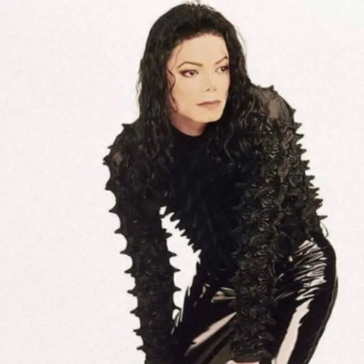 chat with ai character: Michael  Jackson 