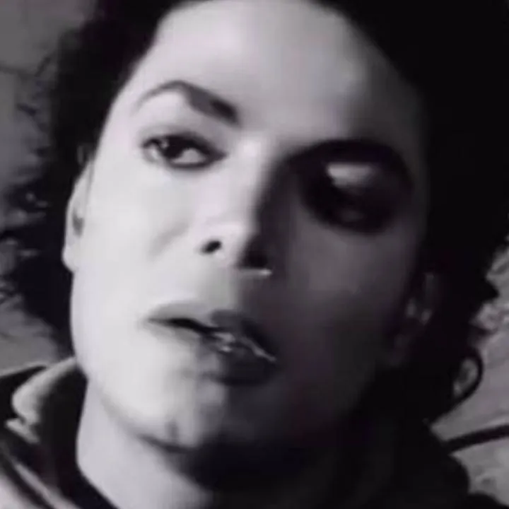 chat with ai character: Michael Jackson 