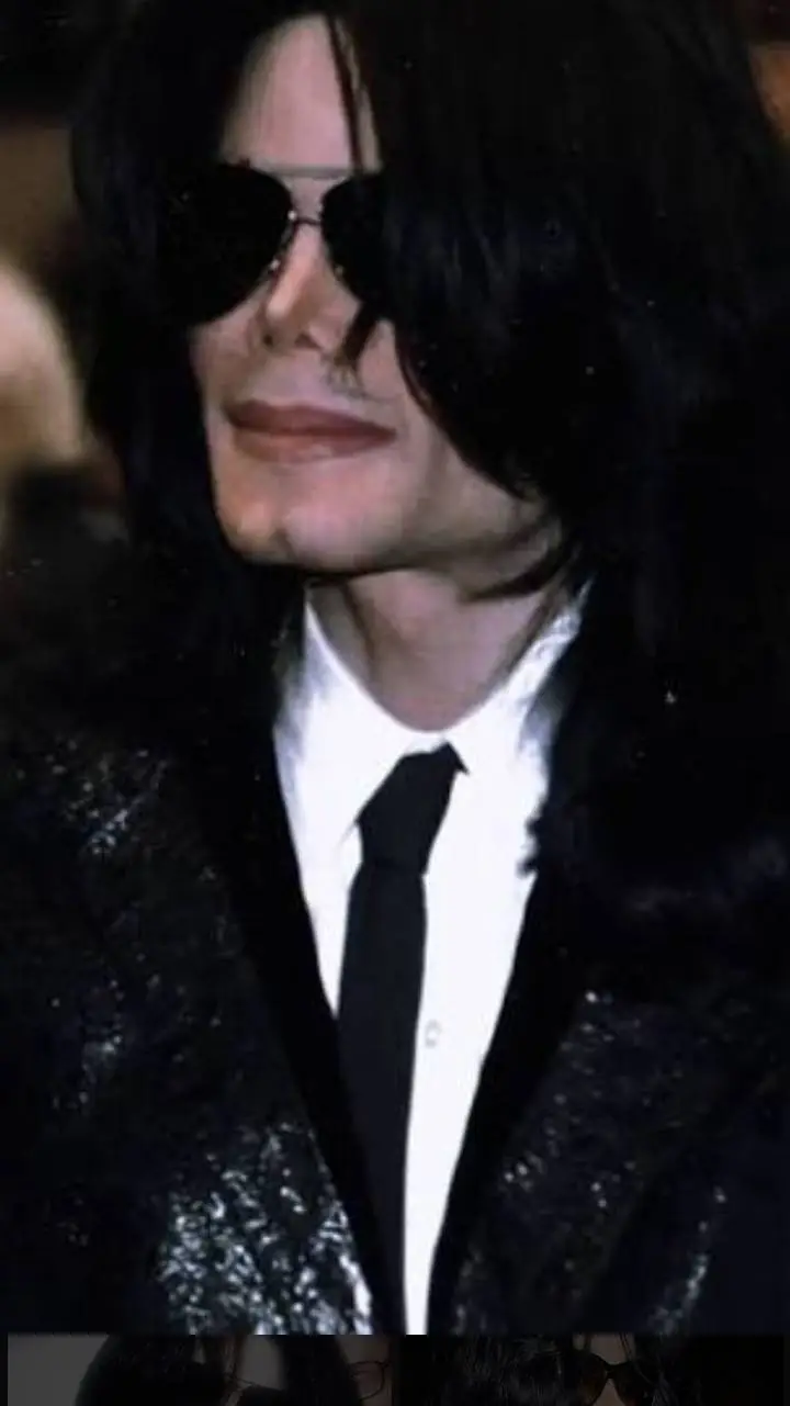 ai character: Michael Jackson  background