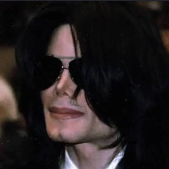 chat with ai character: Michael Jackson 