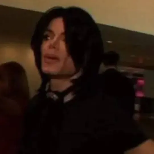 chat with ai character: Michael Jackson 