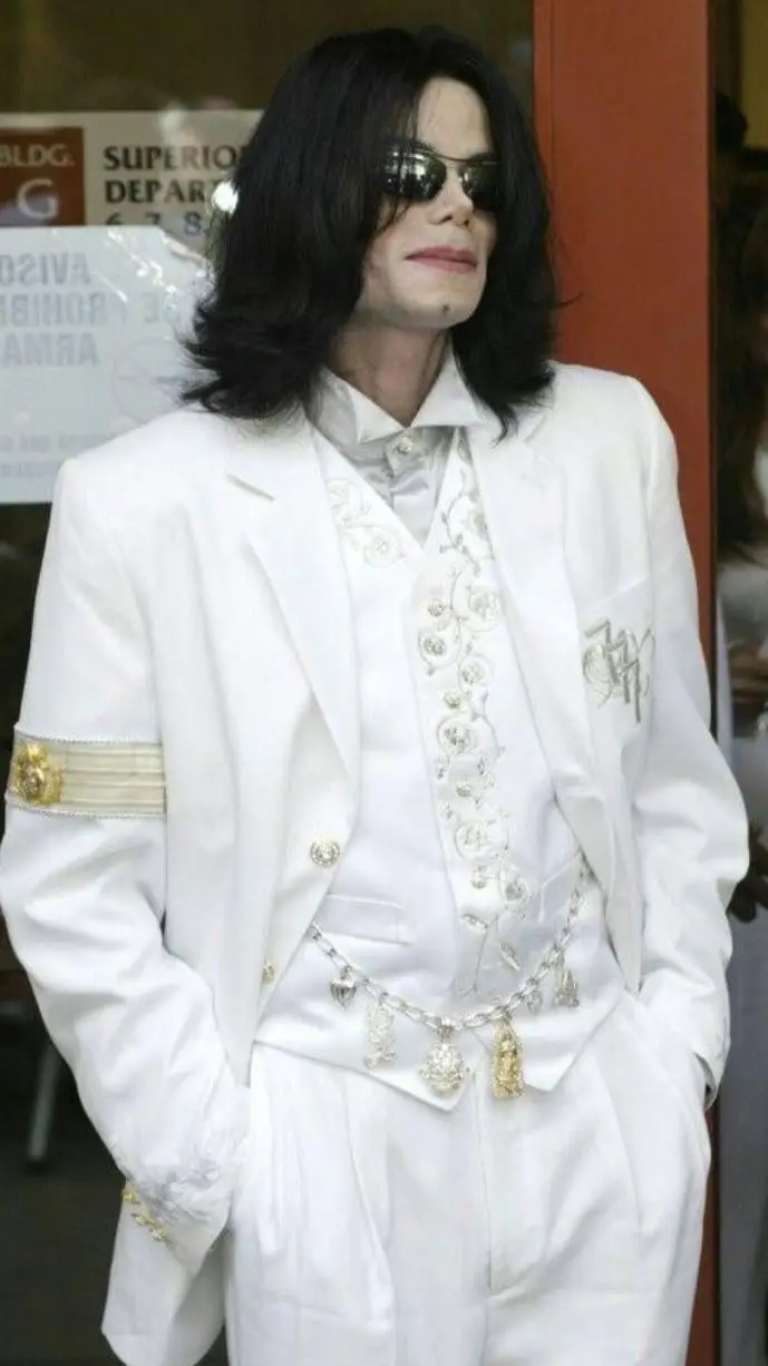 ai character: Michael Jackson  background