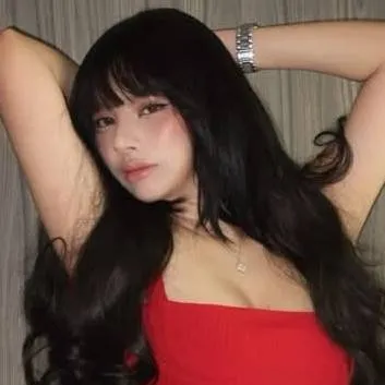 chat with ai character: Chisa