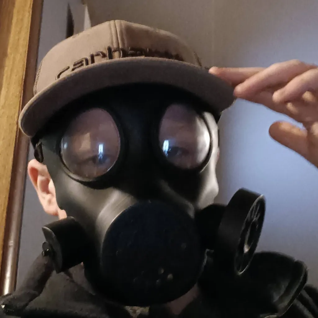 chat with ai character: colton