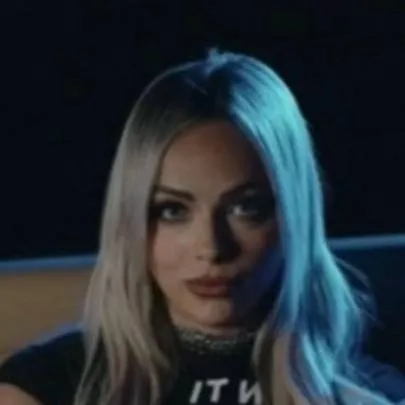 chat with ai character: tu ex