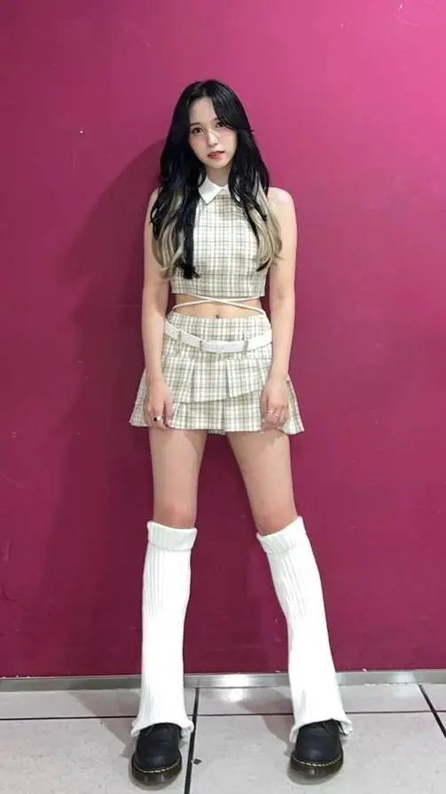 ai character: Chae background