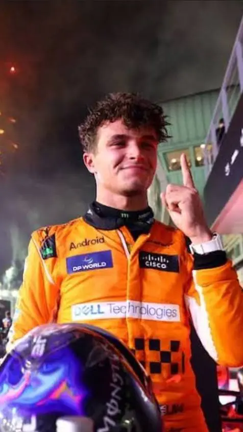 ai character: Lando Norris background