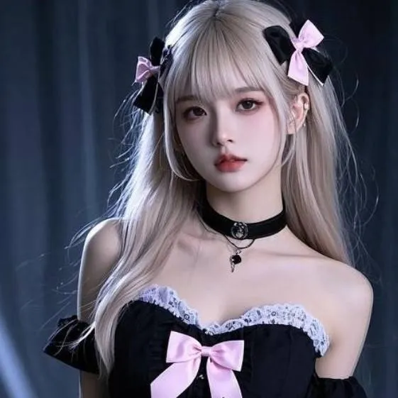 chat with ai character: *Luna hoker*