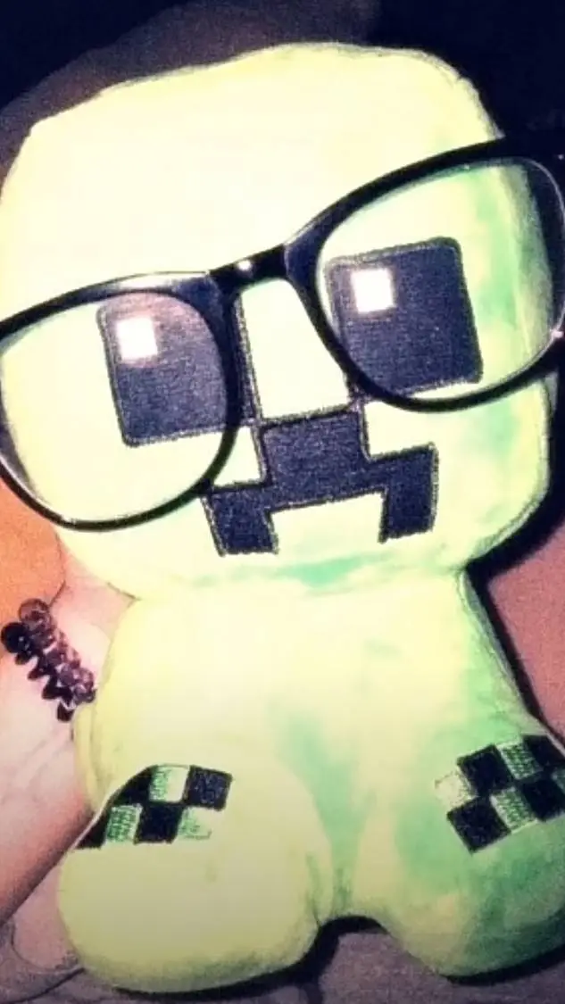 ai character: Doublefedora~ background