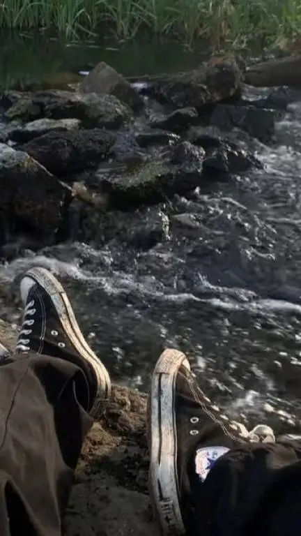 ai character: 𝜗ৎForsaken background