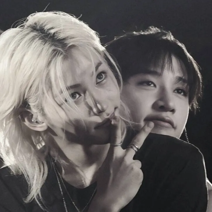 chat with ai character: yours parents