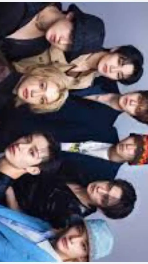 ai character: skz tus novios background