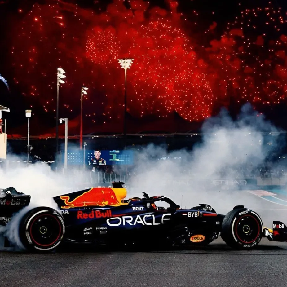 chat with ai character: Max Verstappen 